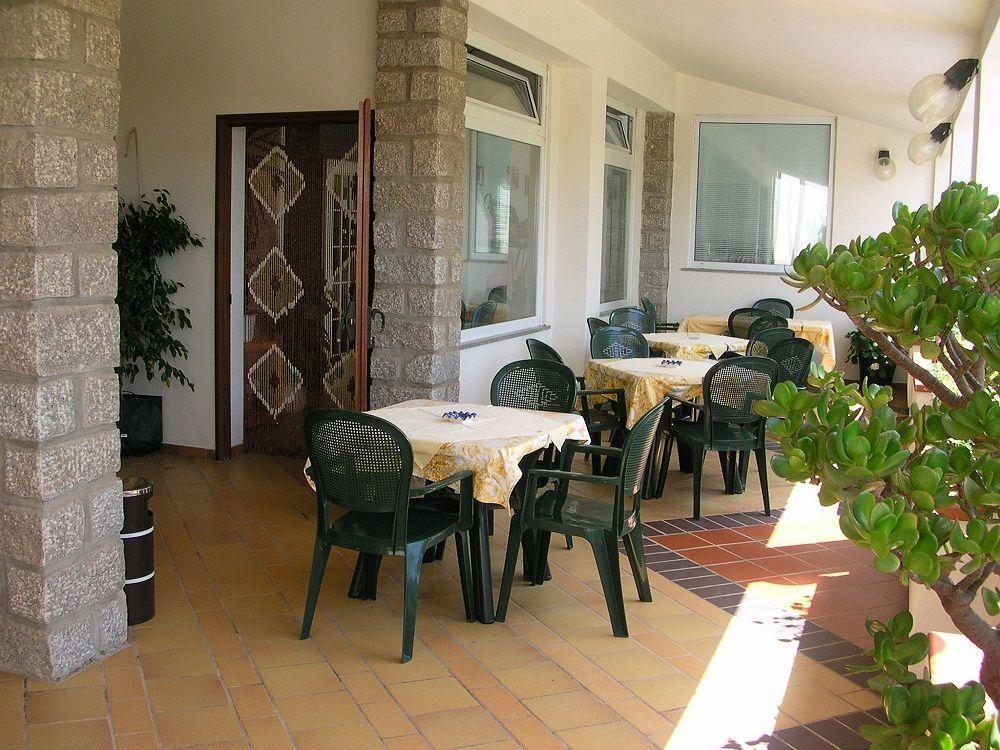 Hotel Nido D'Aquila La Maddalena  Bagian luar foto