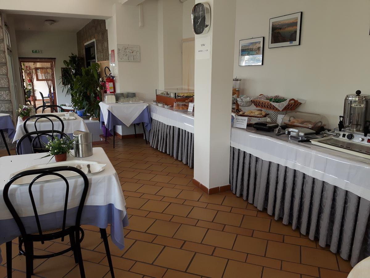 Hotel Nido D'Aquila La Maddalena  Bagian luar foto